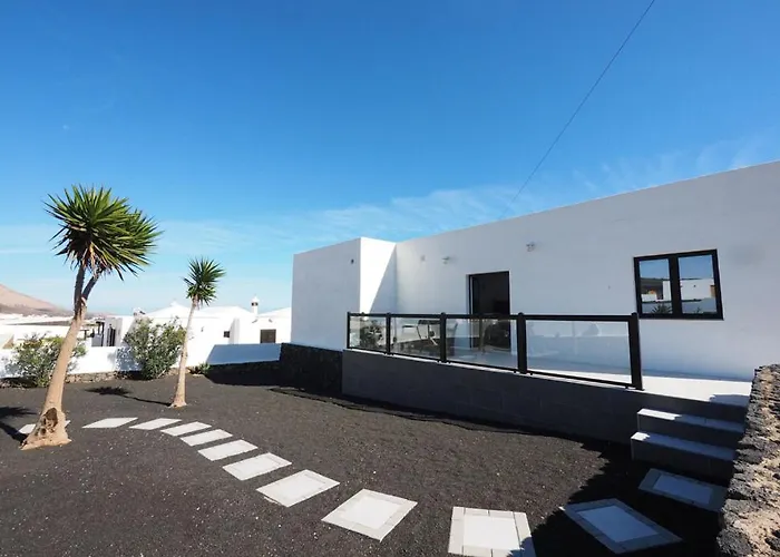 Private With Mountain And Sea Views, La Asomada, Lanzarote * Tías