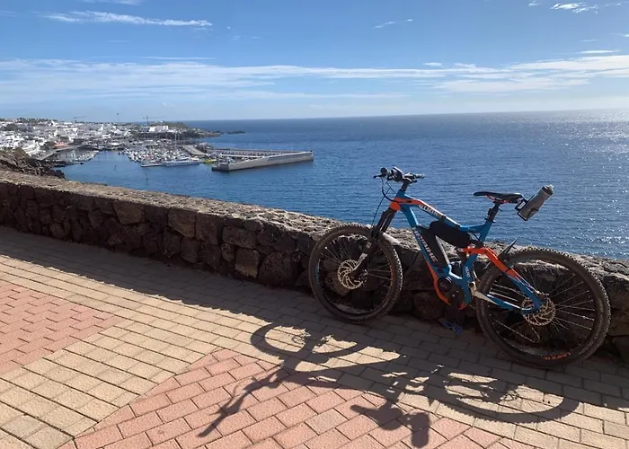 Private With Mountain And Sea Views, La Asomada, Lanzarote
