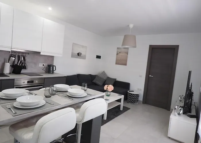 Private With Mountain And Sea Views, La Asomada, Lanzarote Tías